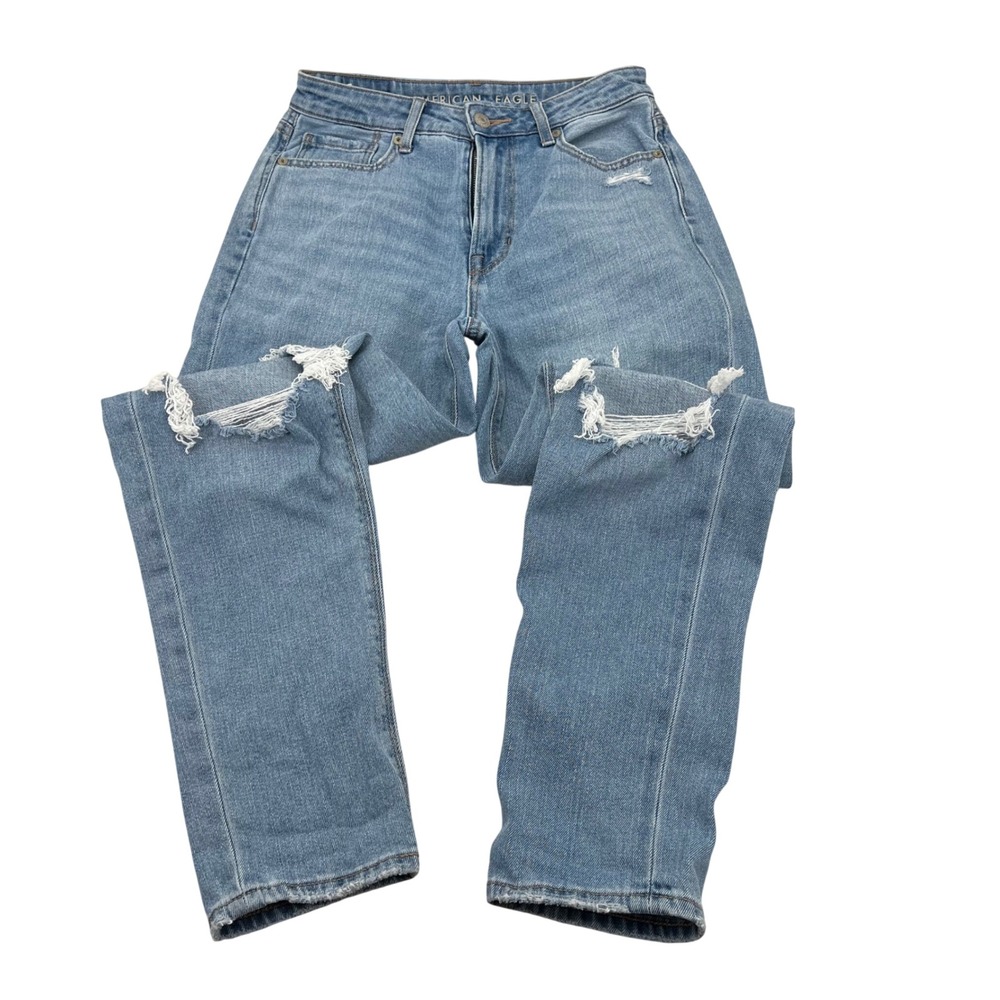 American Eagle Outfitters Womens Size 2 Mom‎ Jeans Light Wash Distressed Denim